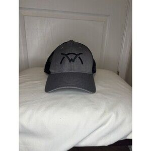 The North Face Grey Black Trucker Mesh Hat Unisex One Size Adjustable Logo